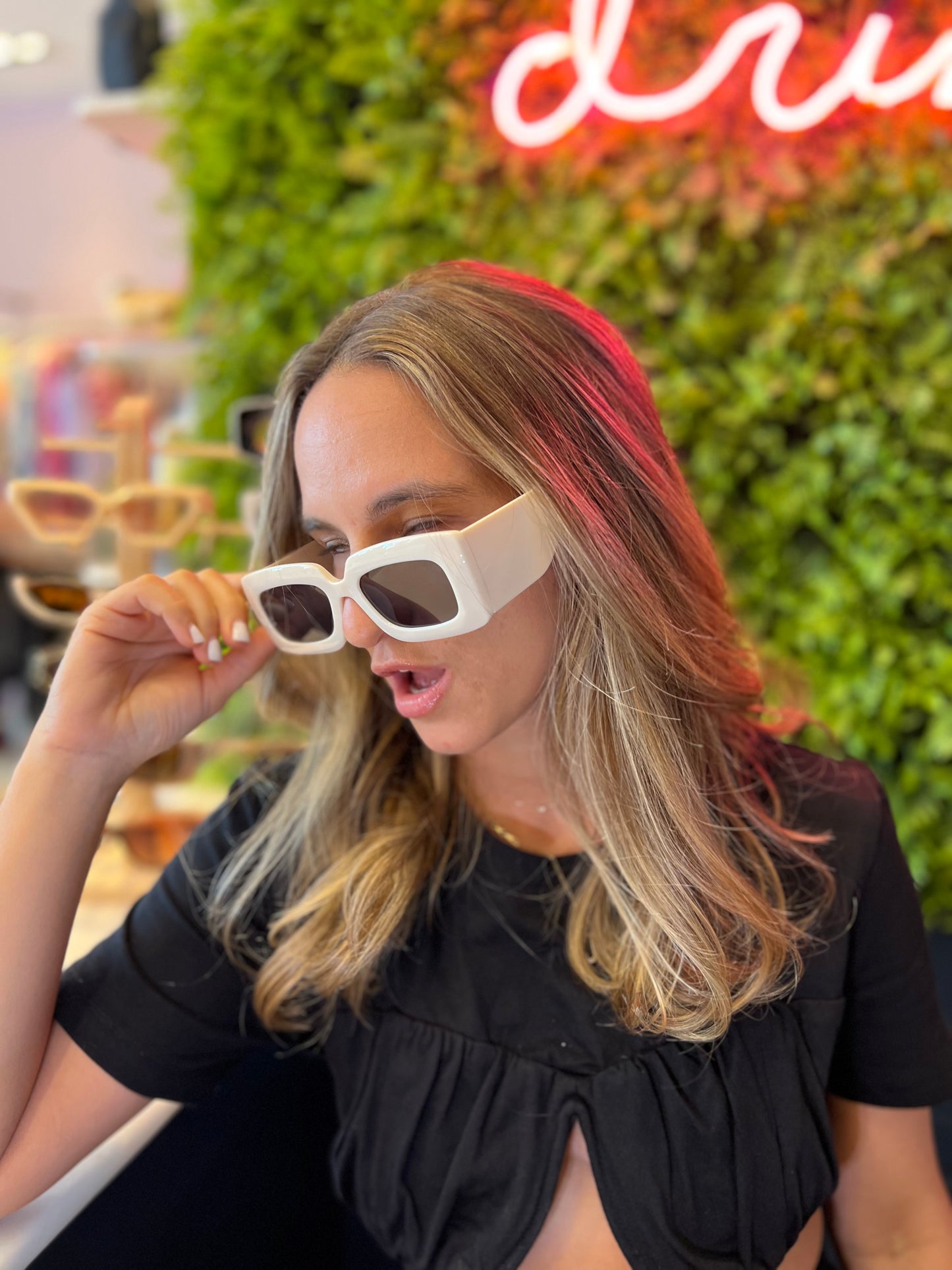 Vanilla bean sun glasses