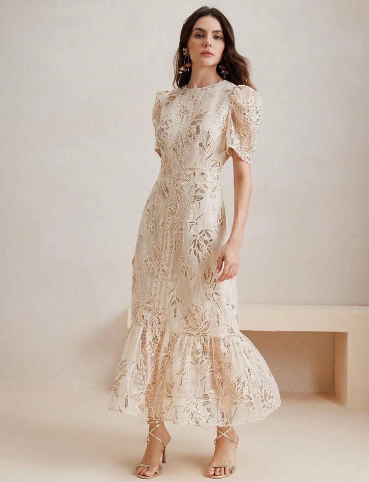 Luxury Bella’s dress 15 abril
