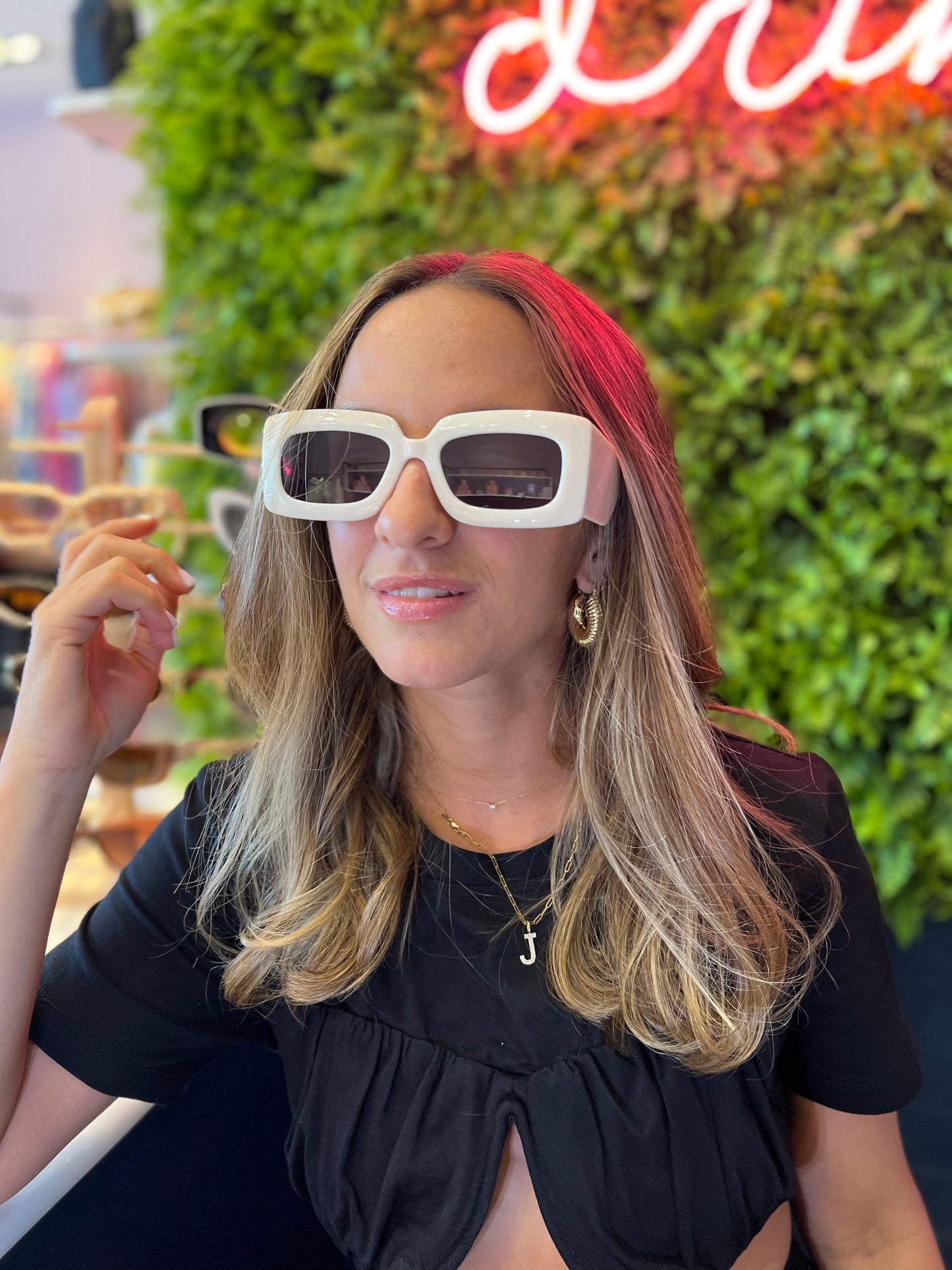 Vanilla bean sun glasses