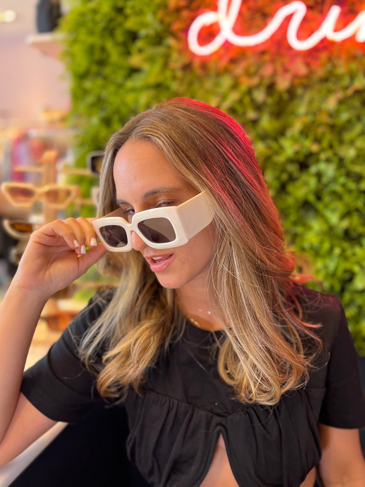 Vanilla bean sun glasses