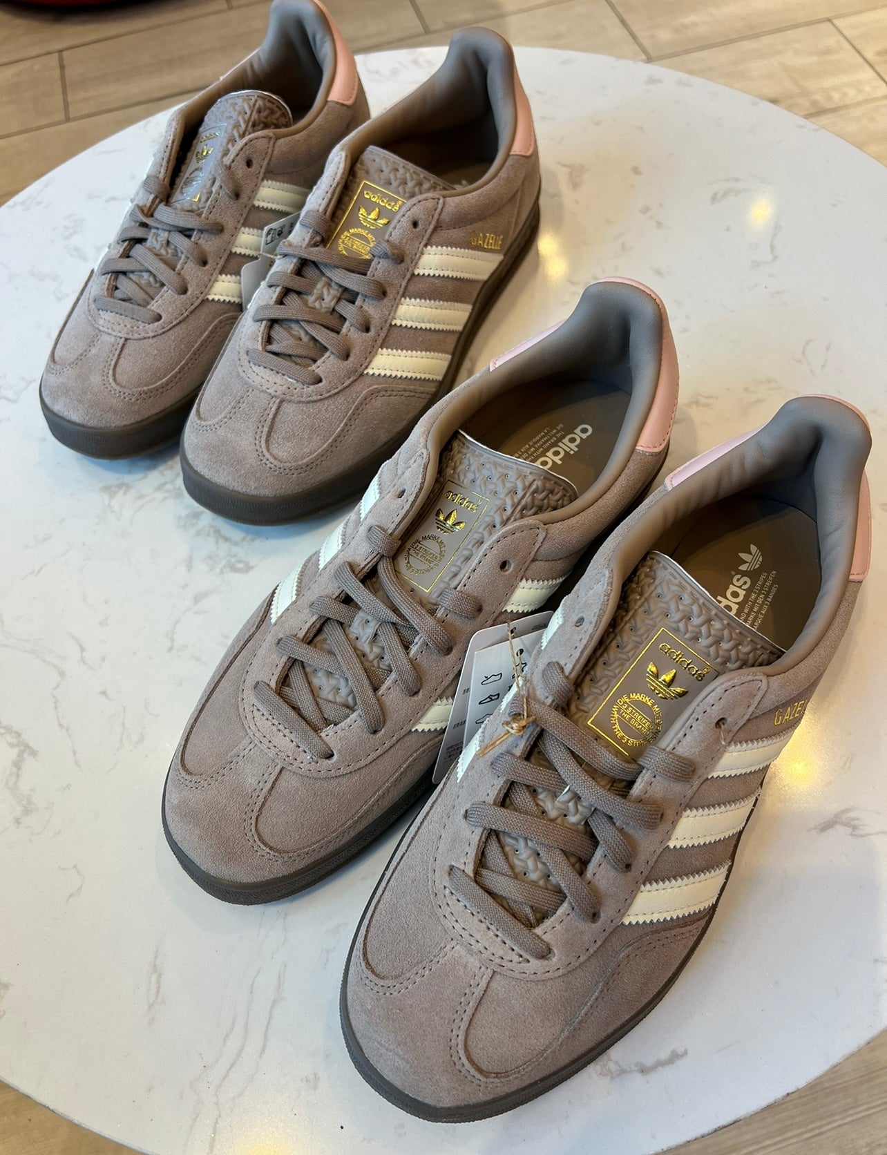 Pink brown gazelle - 7 days