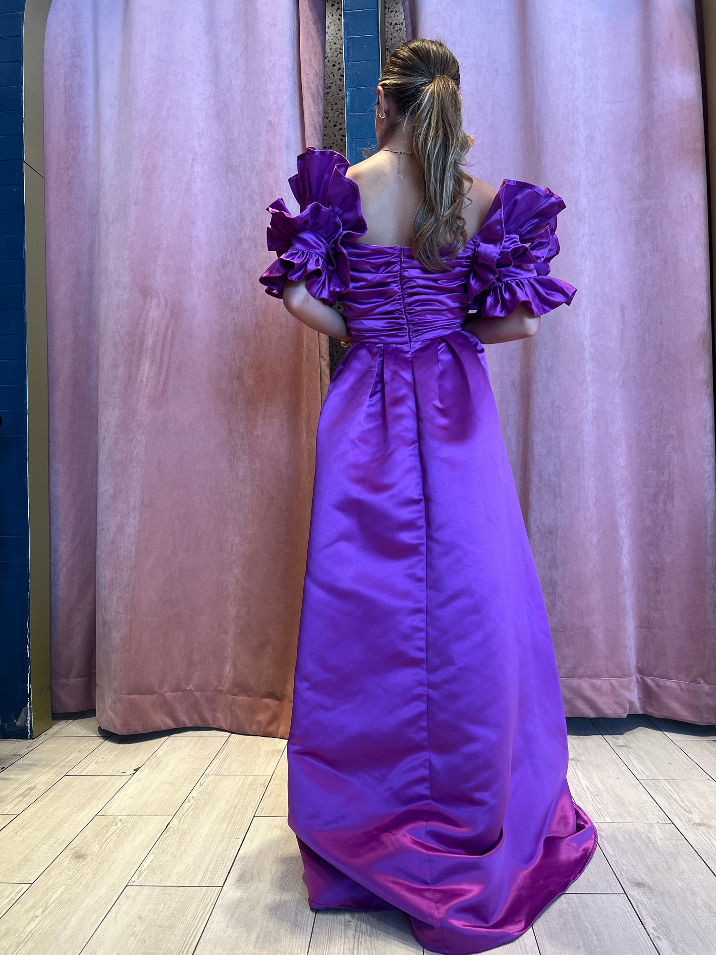 Off shoulder wedding dress BLACK WEEK