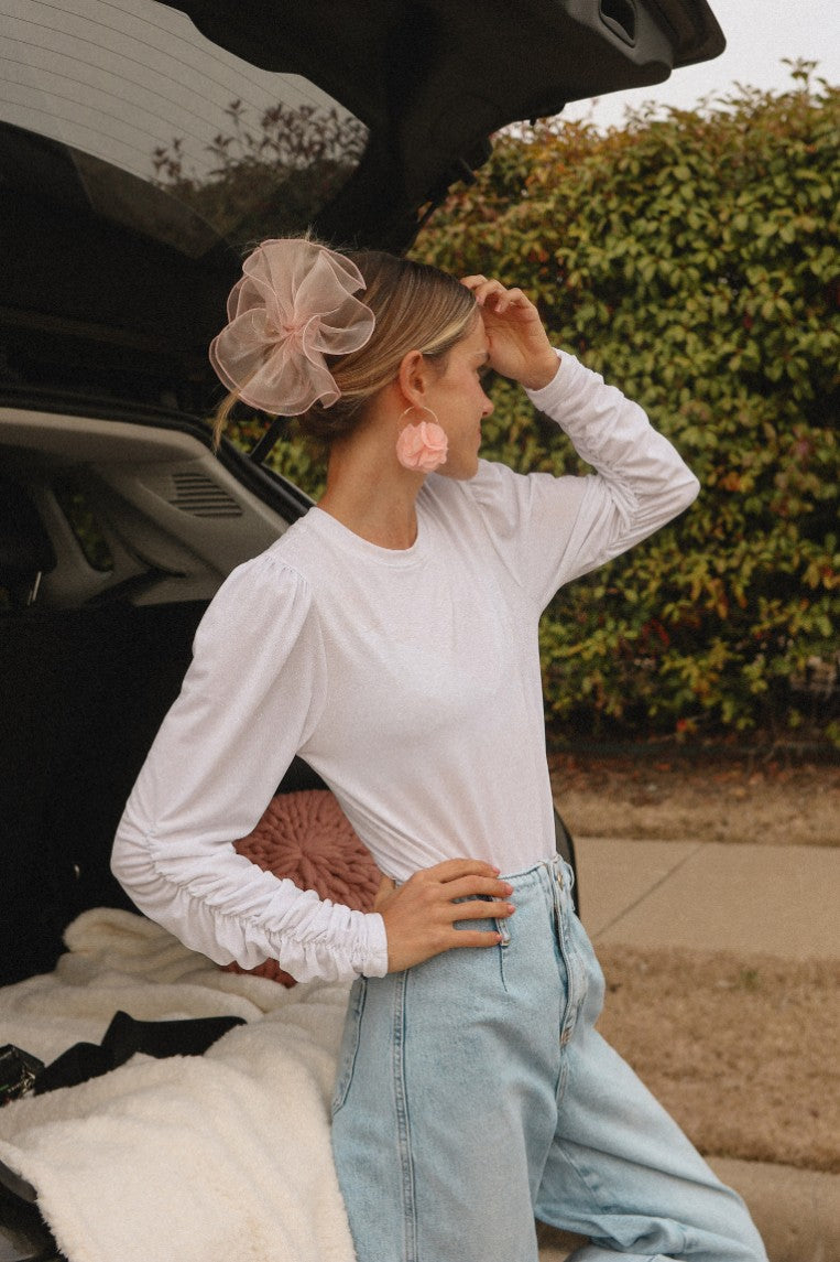 White puffy sleeve top