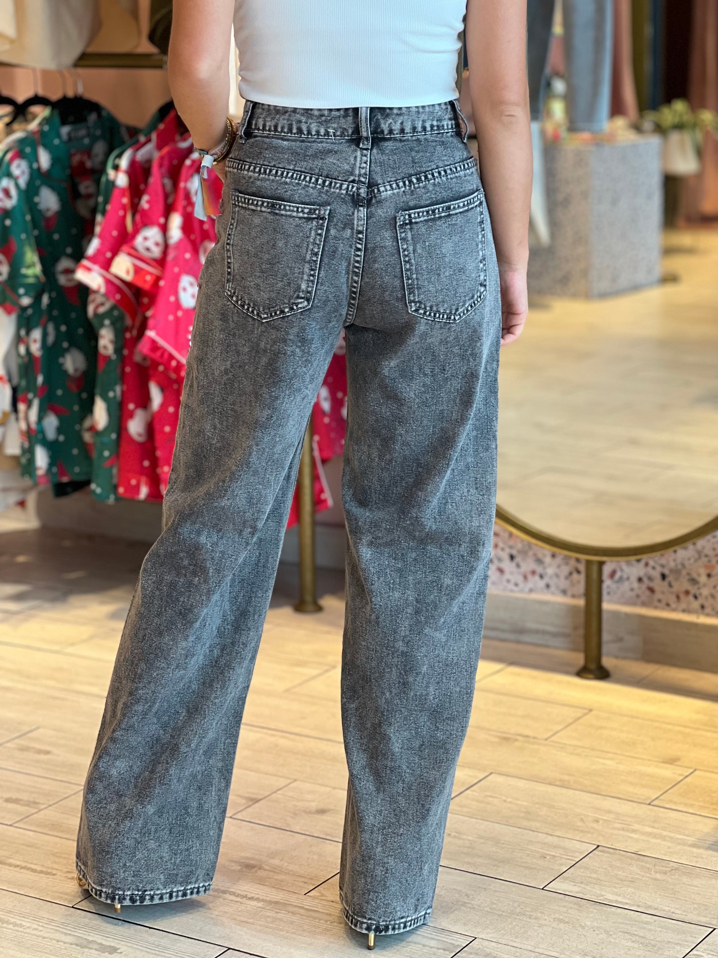 Criss cross black jeans 28 marzo