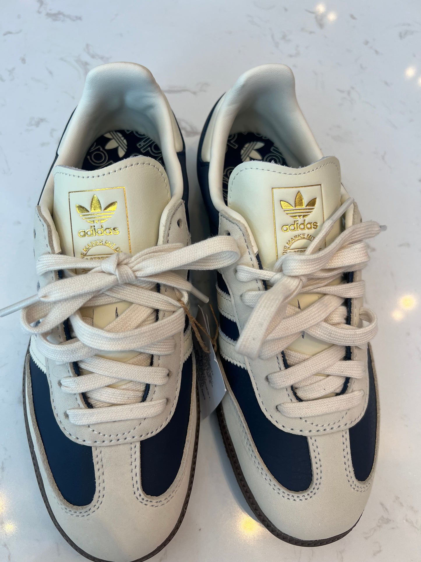 Navy sambas