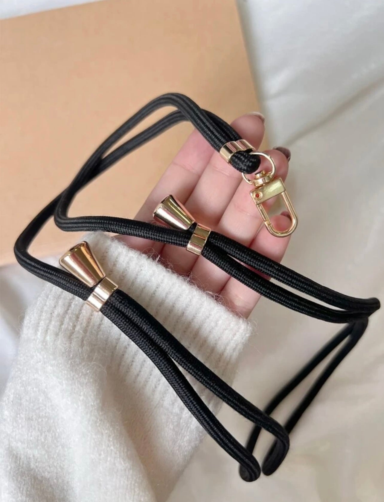 Black Phone Strap 4 abril