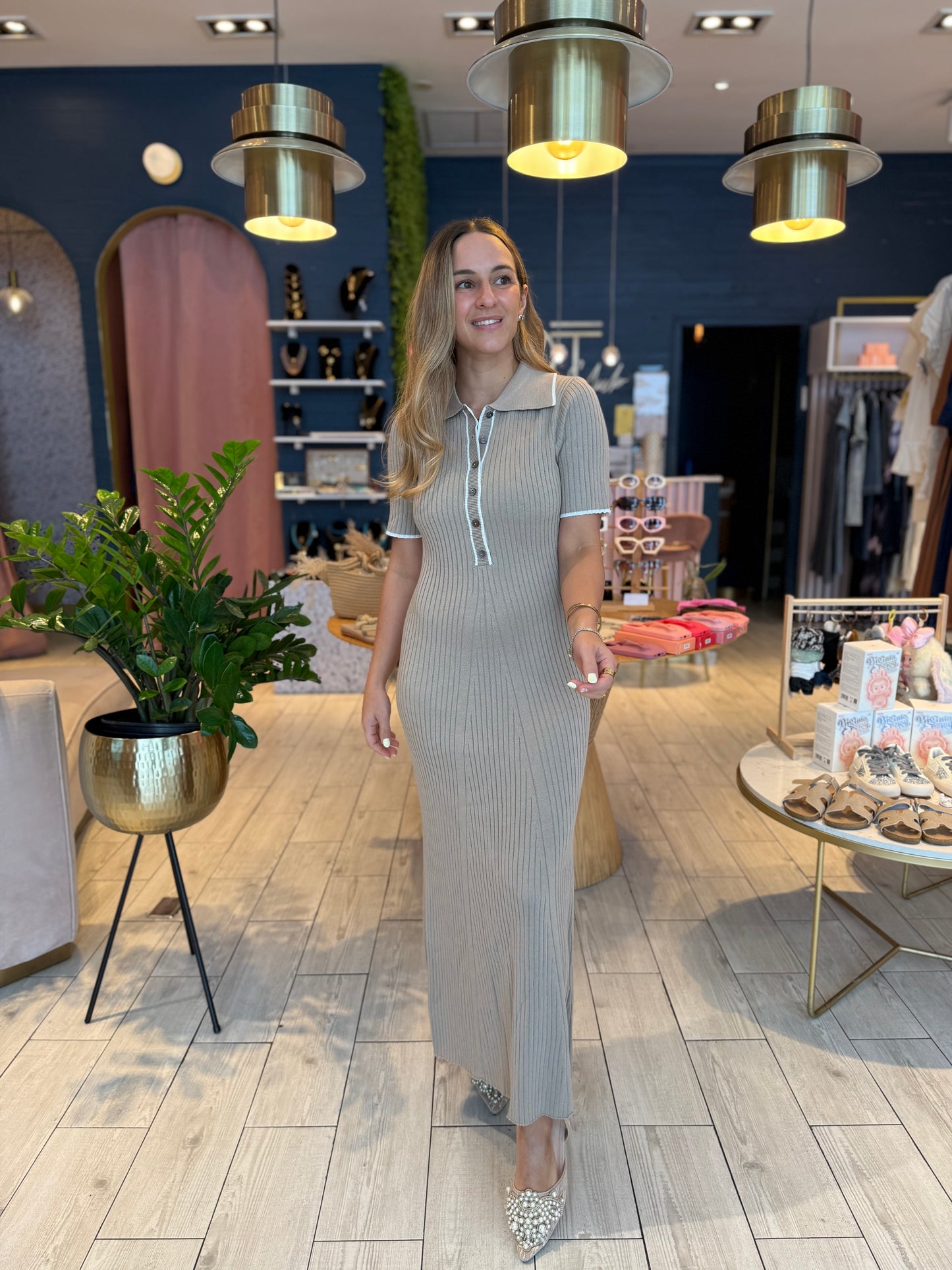 Taupe ribbed dress