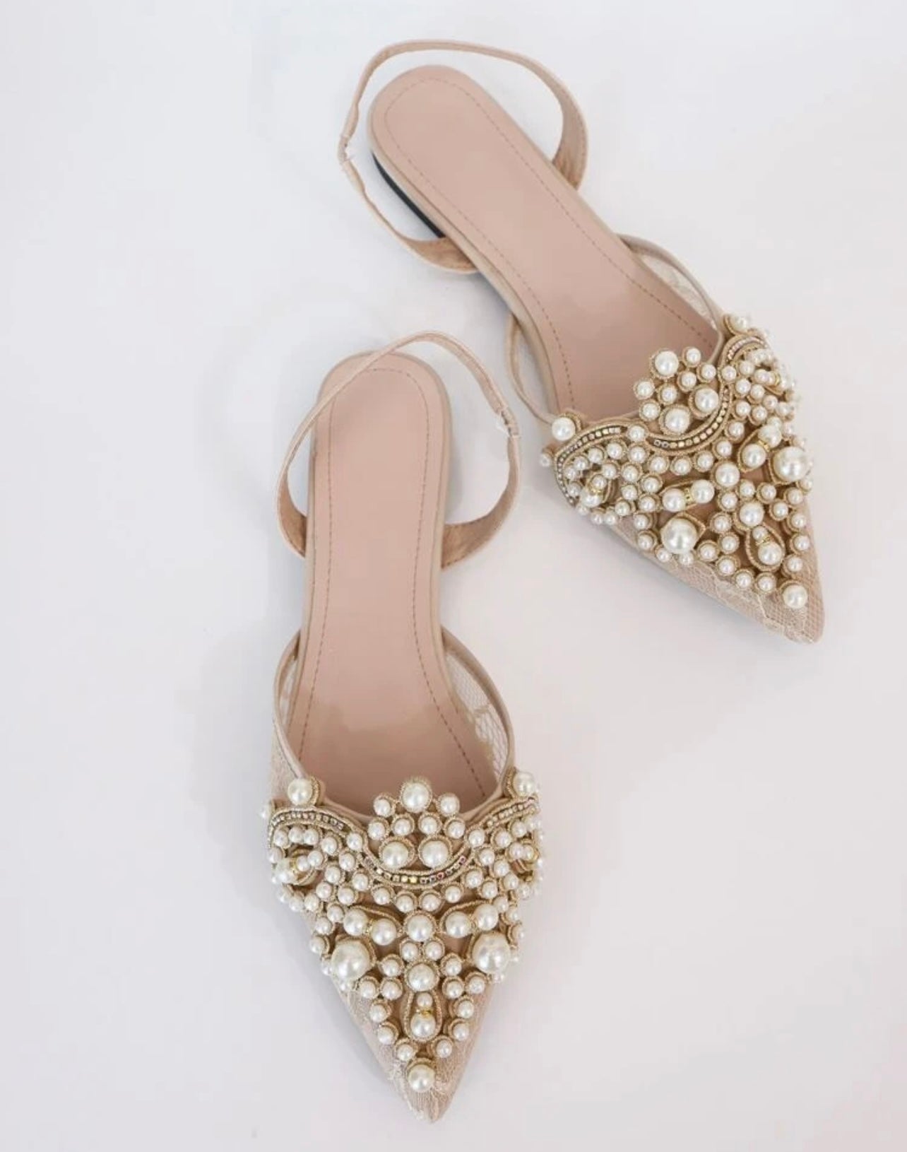 Pearl & lace flats