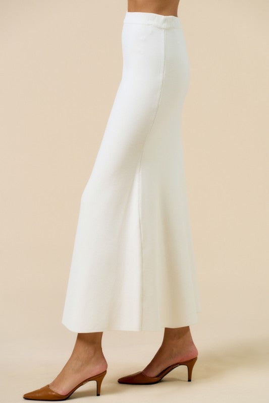 Ivory Knitted skirt & Vest set 30 julio