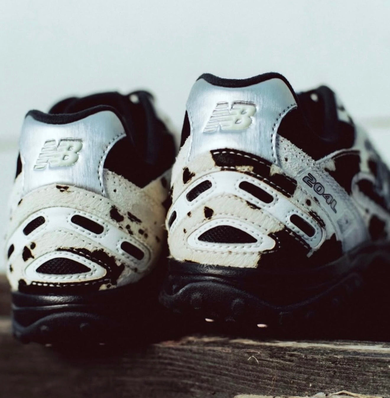 Black cow 204 New Balance -14 Days