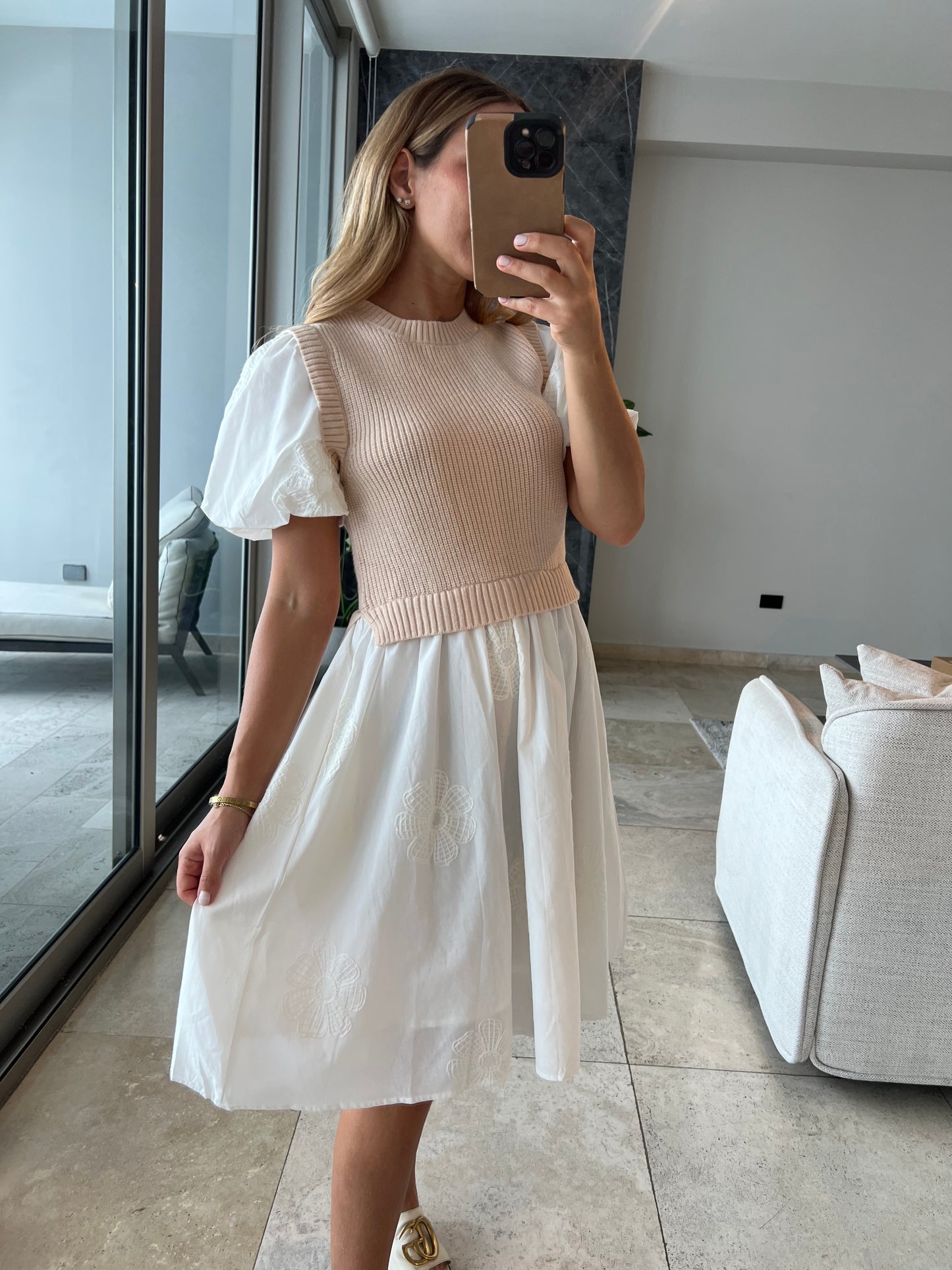 Knitted puffy dress