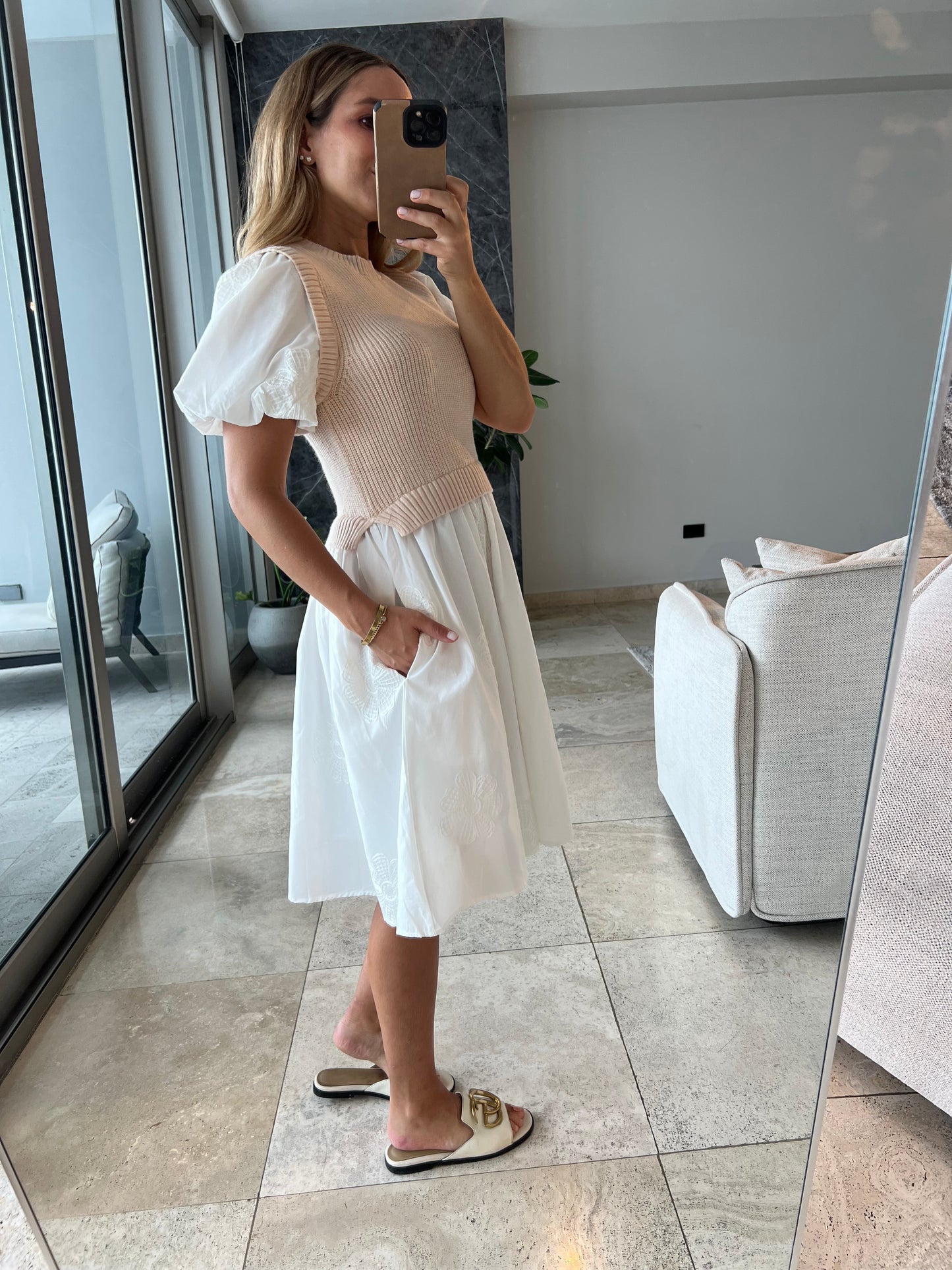 Knitted puffy dress