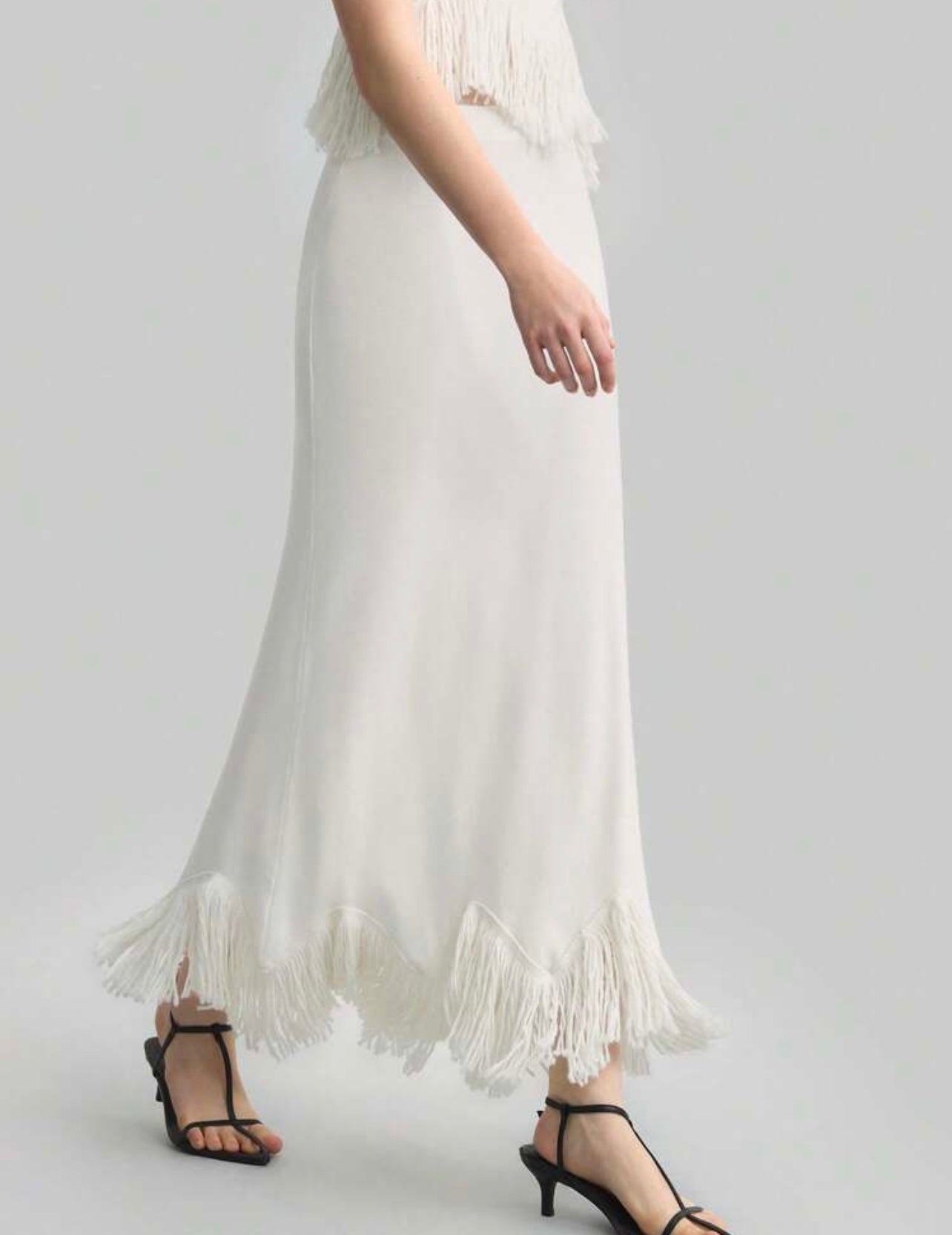 White Knitted Fringed set