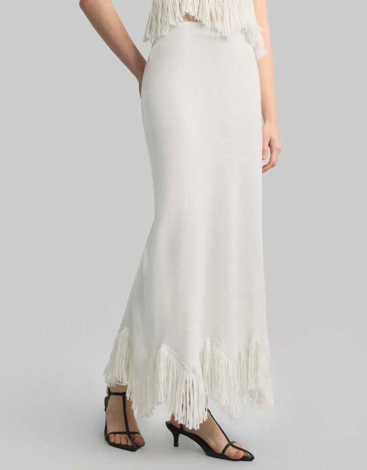 White Knitted Fringed set