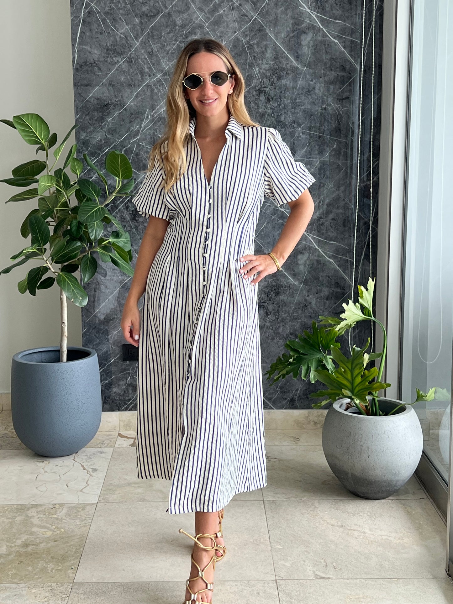 Puffy striped black midi Dress