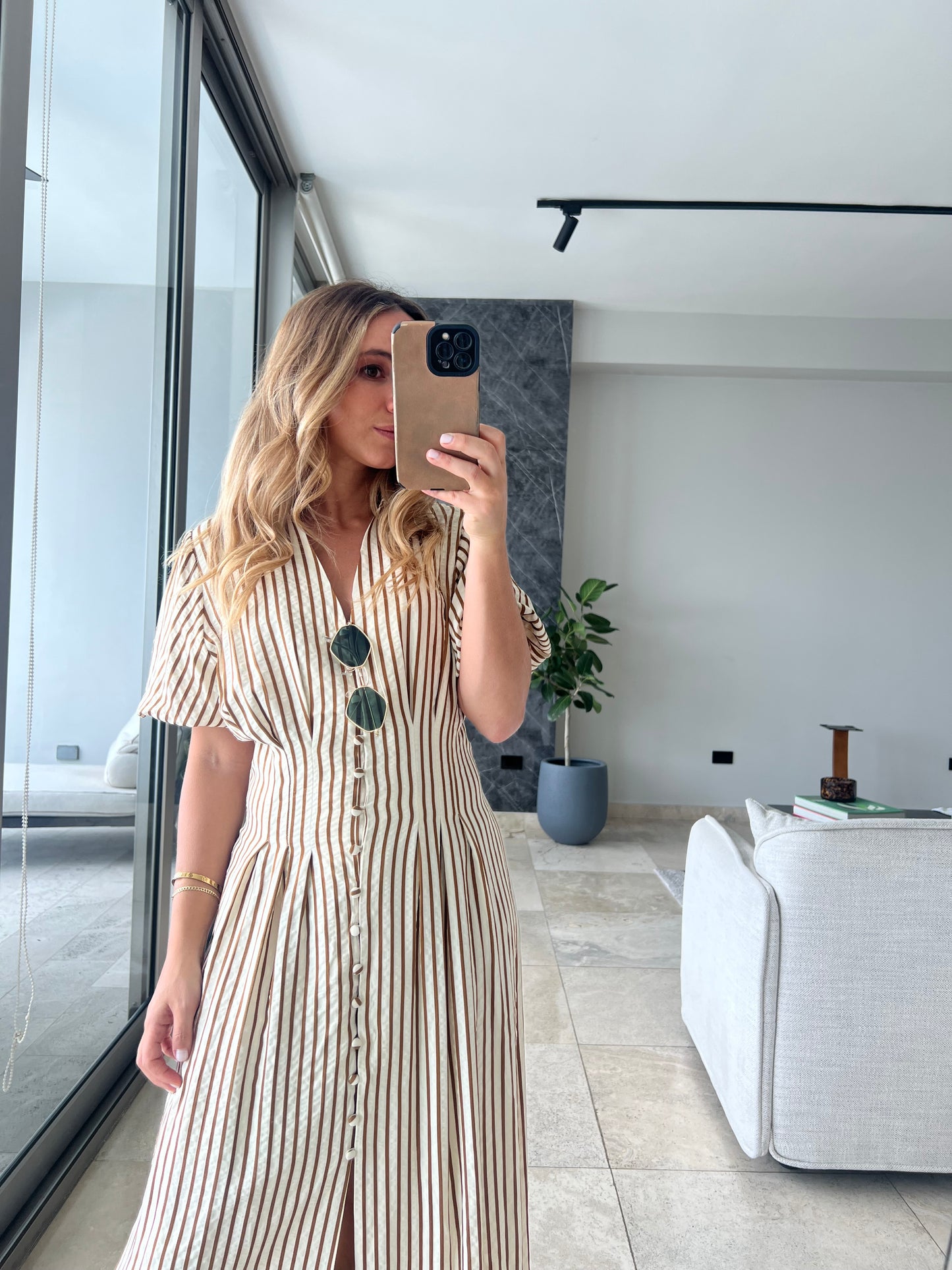 Puffy striped caramel dress
