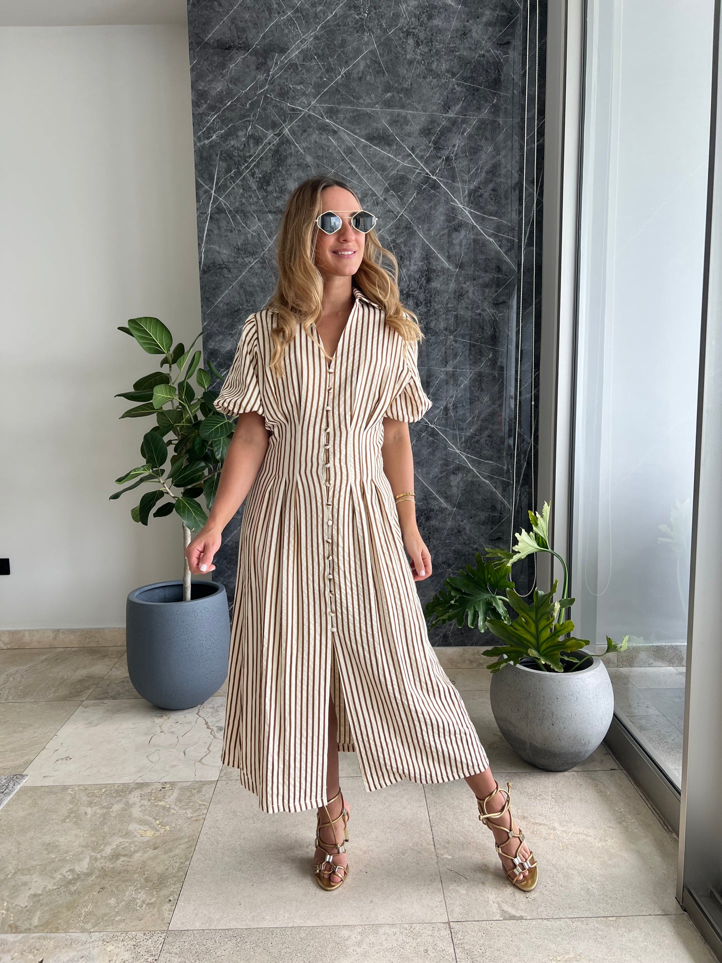 Puffy striped caramel dress