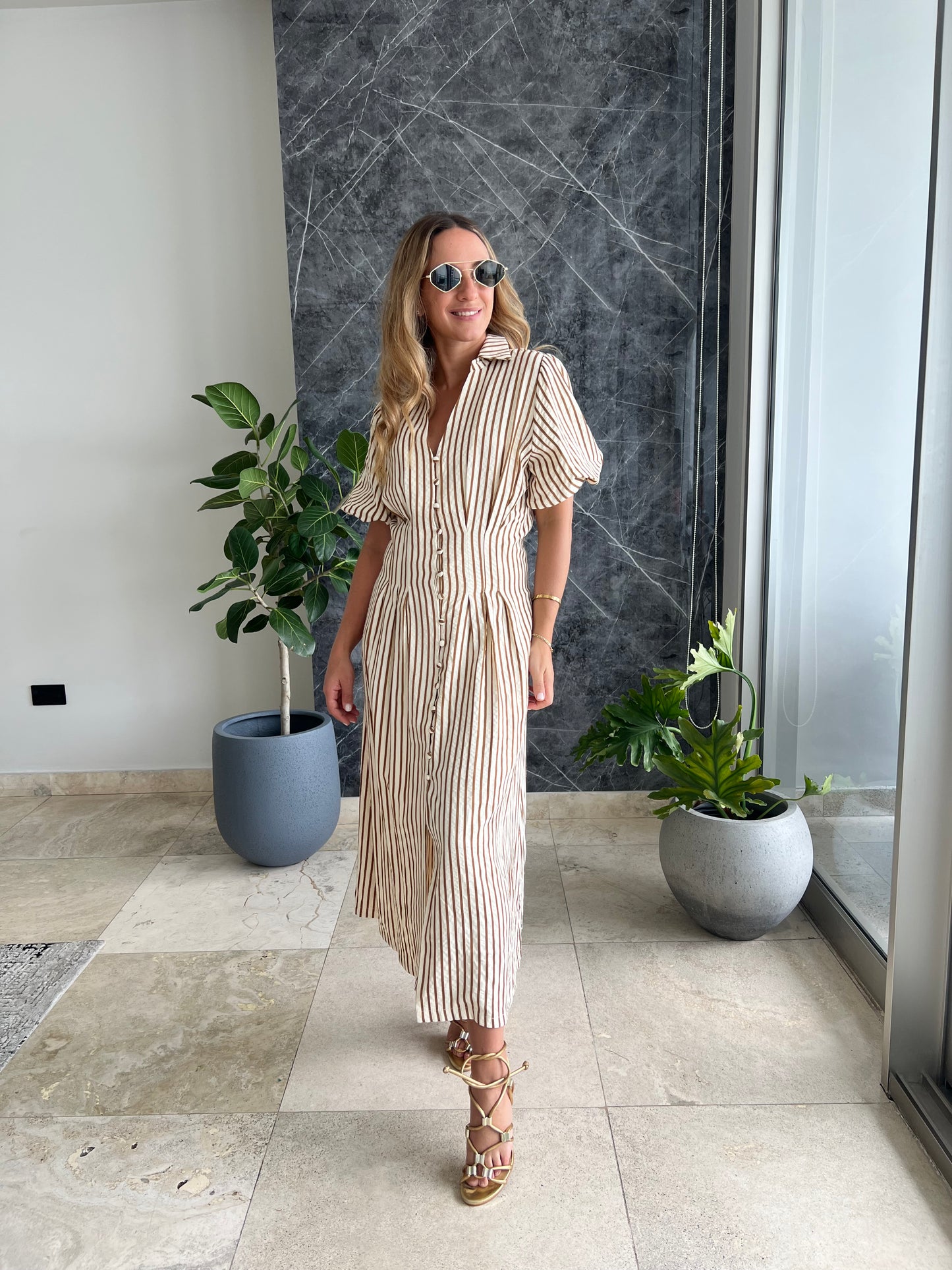 Puffy striped caramel dress
