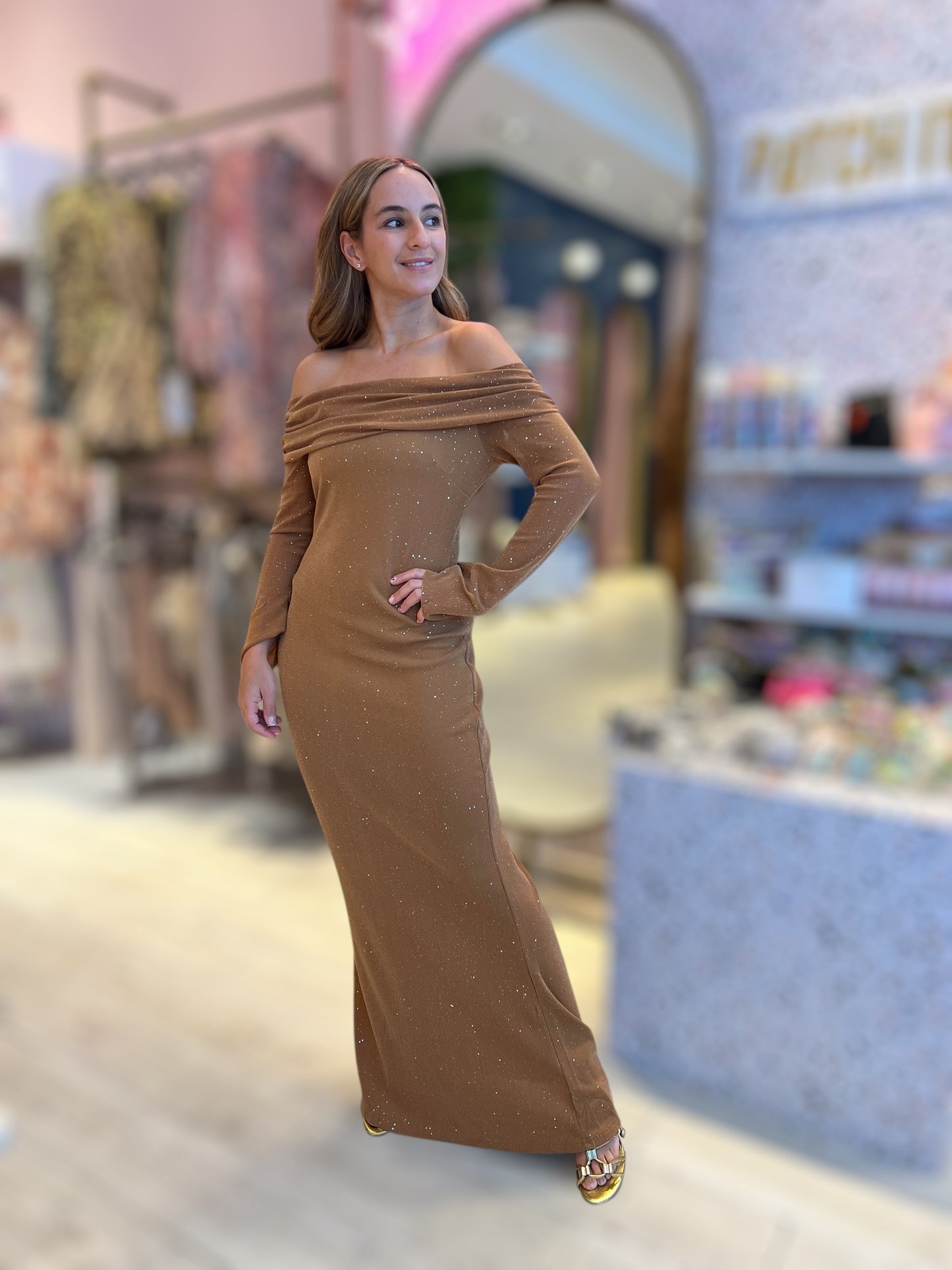 Brown sparkling dress 18 abril
