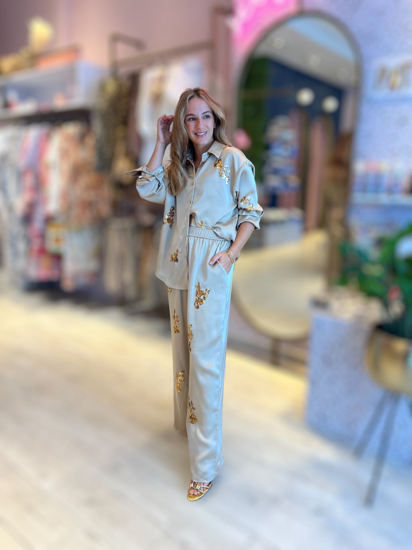 Silky kaki pants set