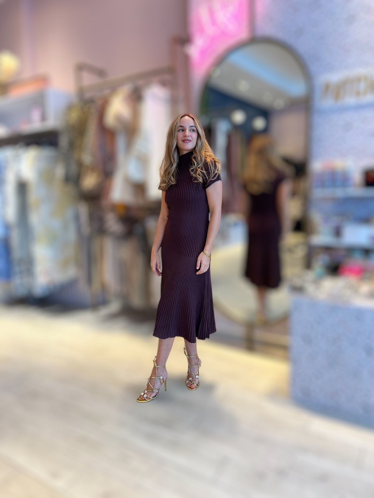 Brown ribbed dress