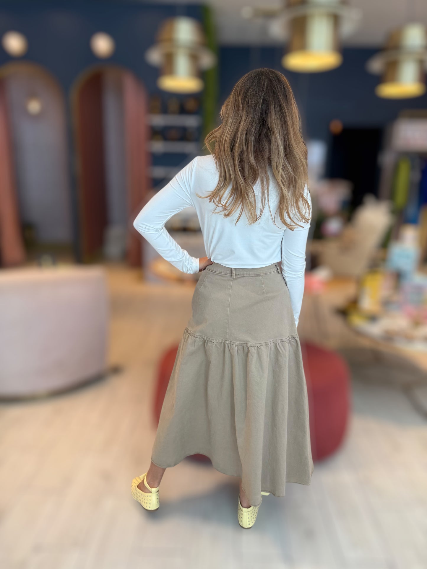 Taupe Raquel's skirt