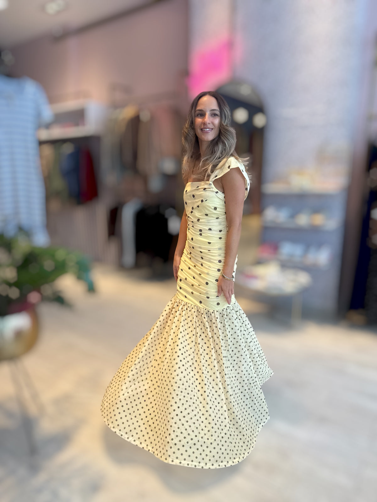 Butter yellow Polka dots sirena dress