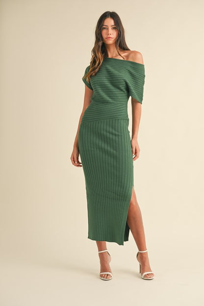 Green ribbed dress