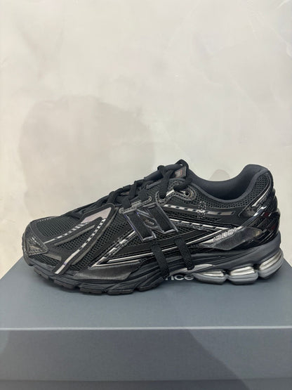 Black 1906 New Balance for Men