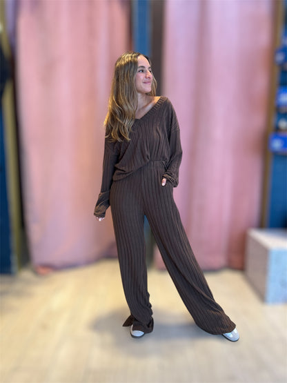 Brown ribbed loungewear set