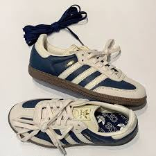 Navy sambas