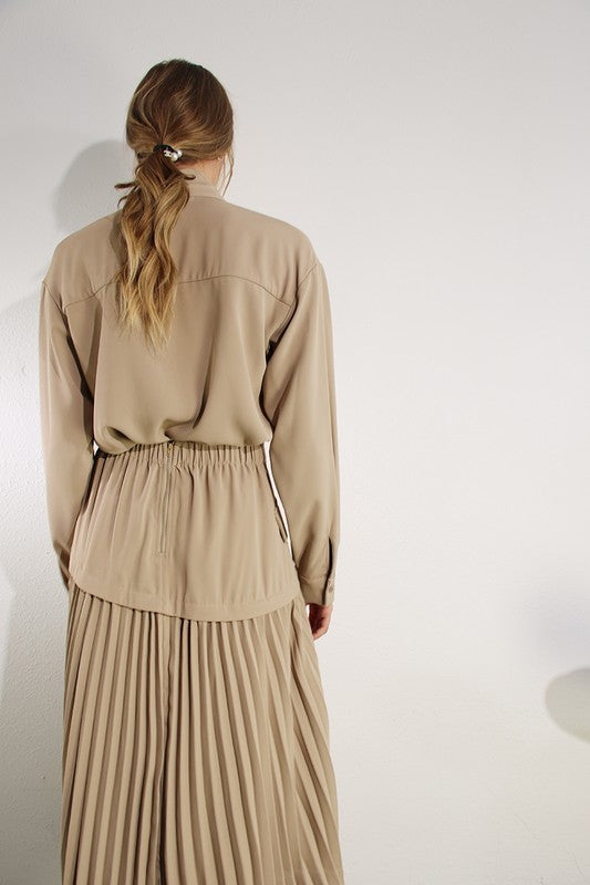 Khaki pleated fashion runway set