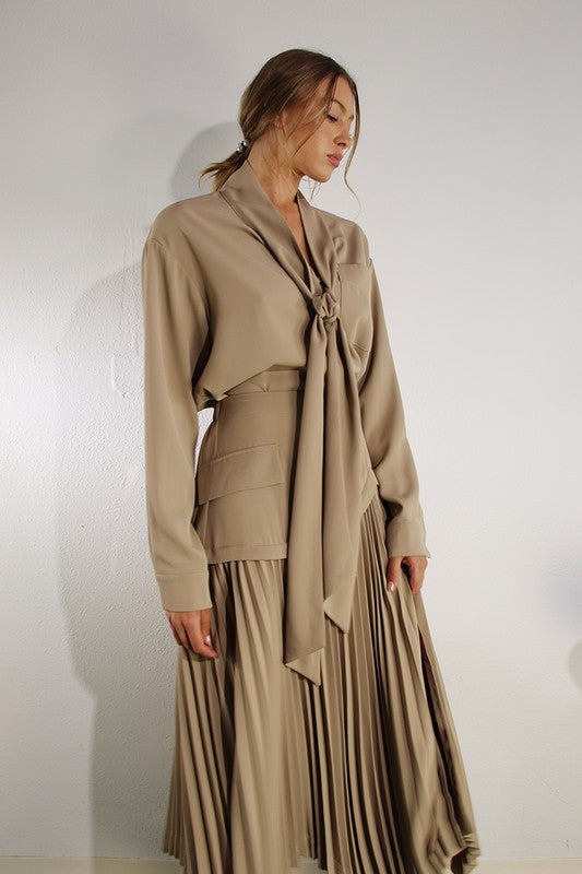 Khaki pleated fashion runway set