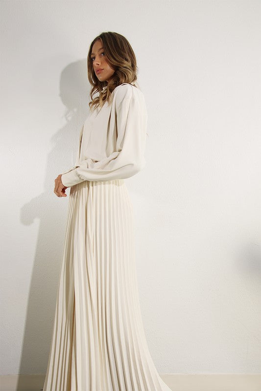 Cream pleated skirt set 4 oct