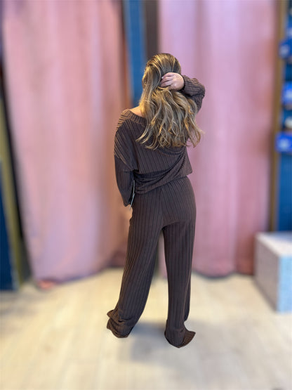 Brown ribbed loungewear set