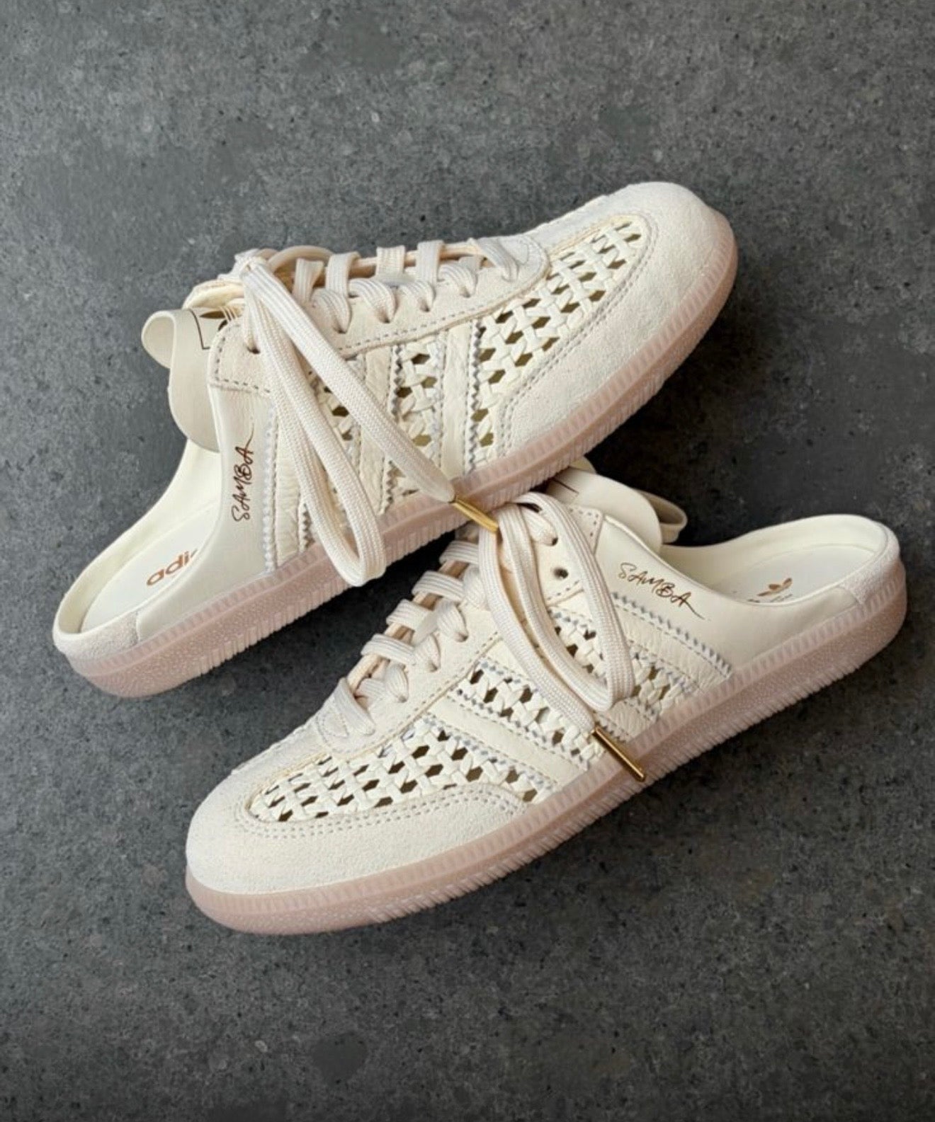 Mule Sambas for women - 10 Days