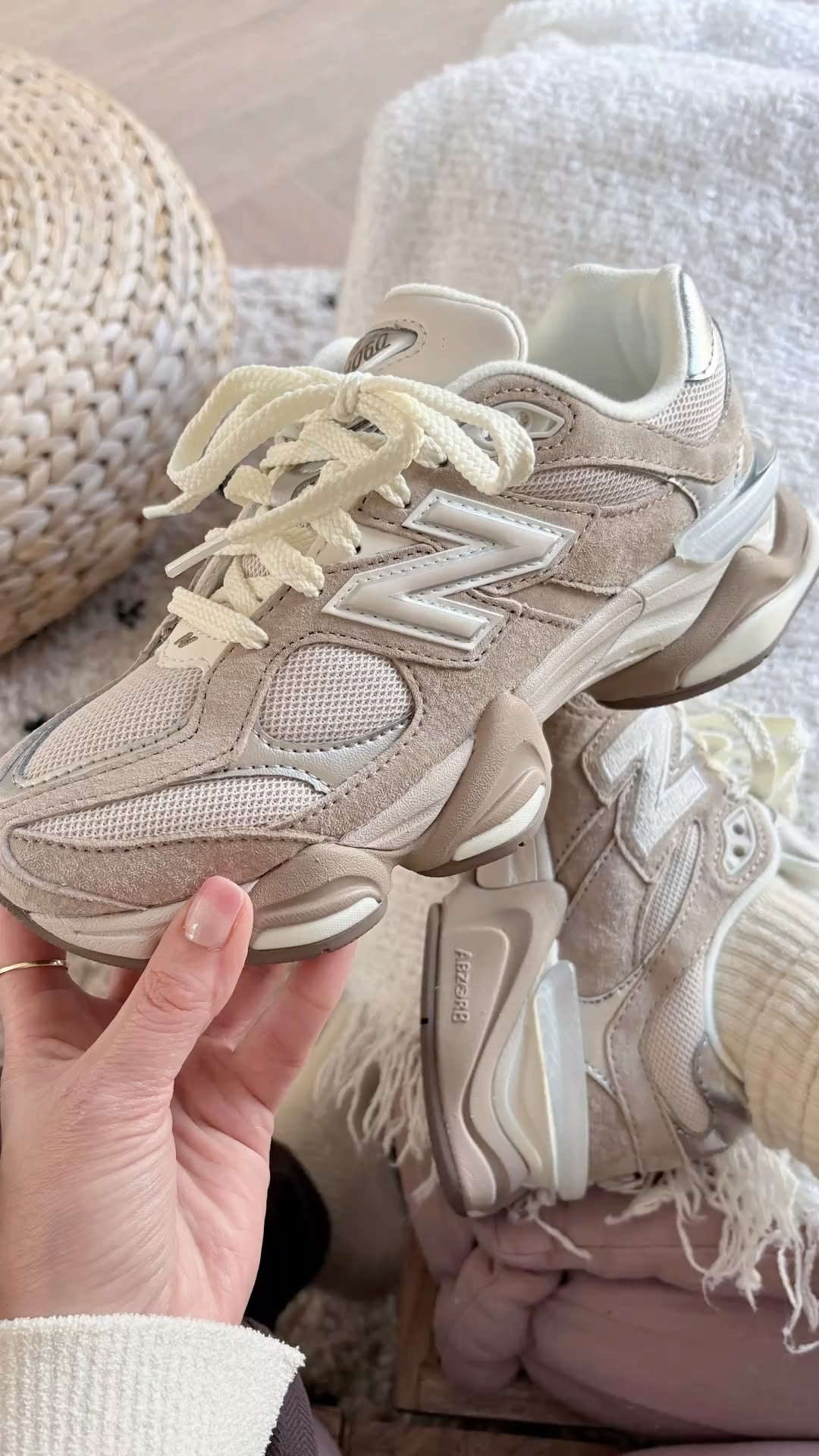 9060 aesthetic taupe New Balance for women