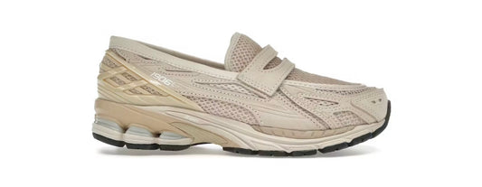 1906 Nude New Balance for men