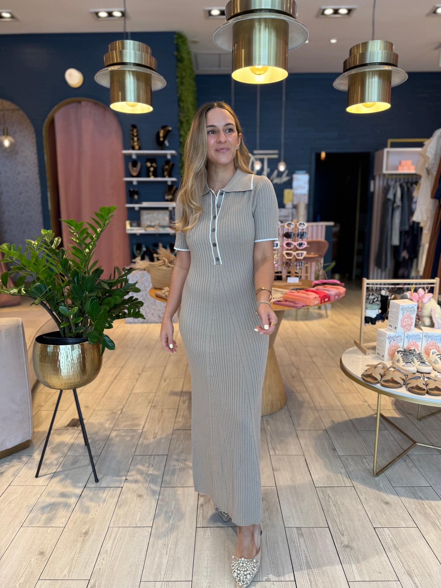 Taupe ribbed dress