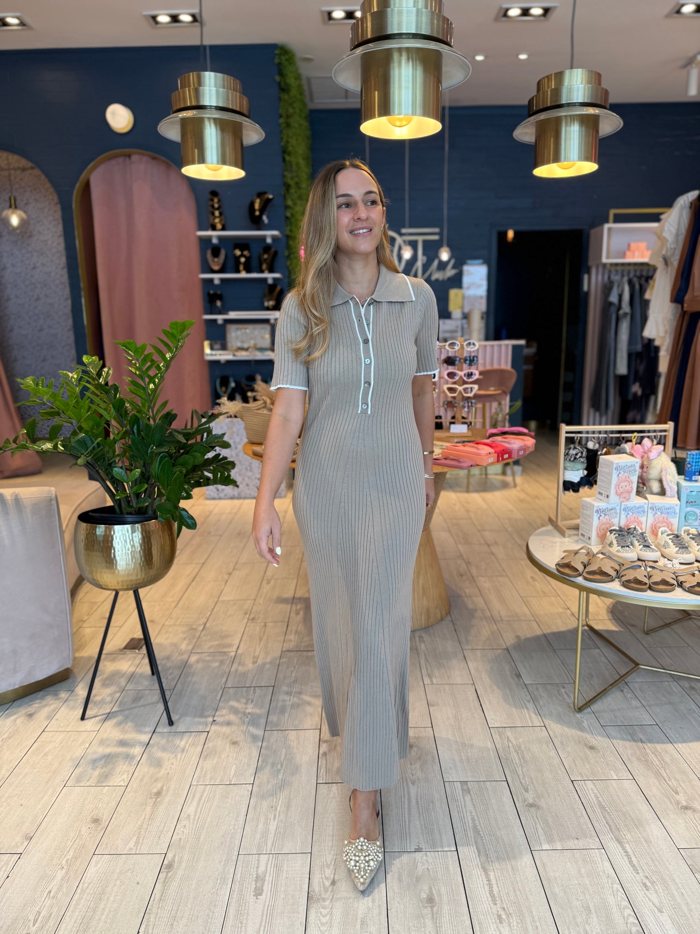 Taupe ribbed dress