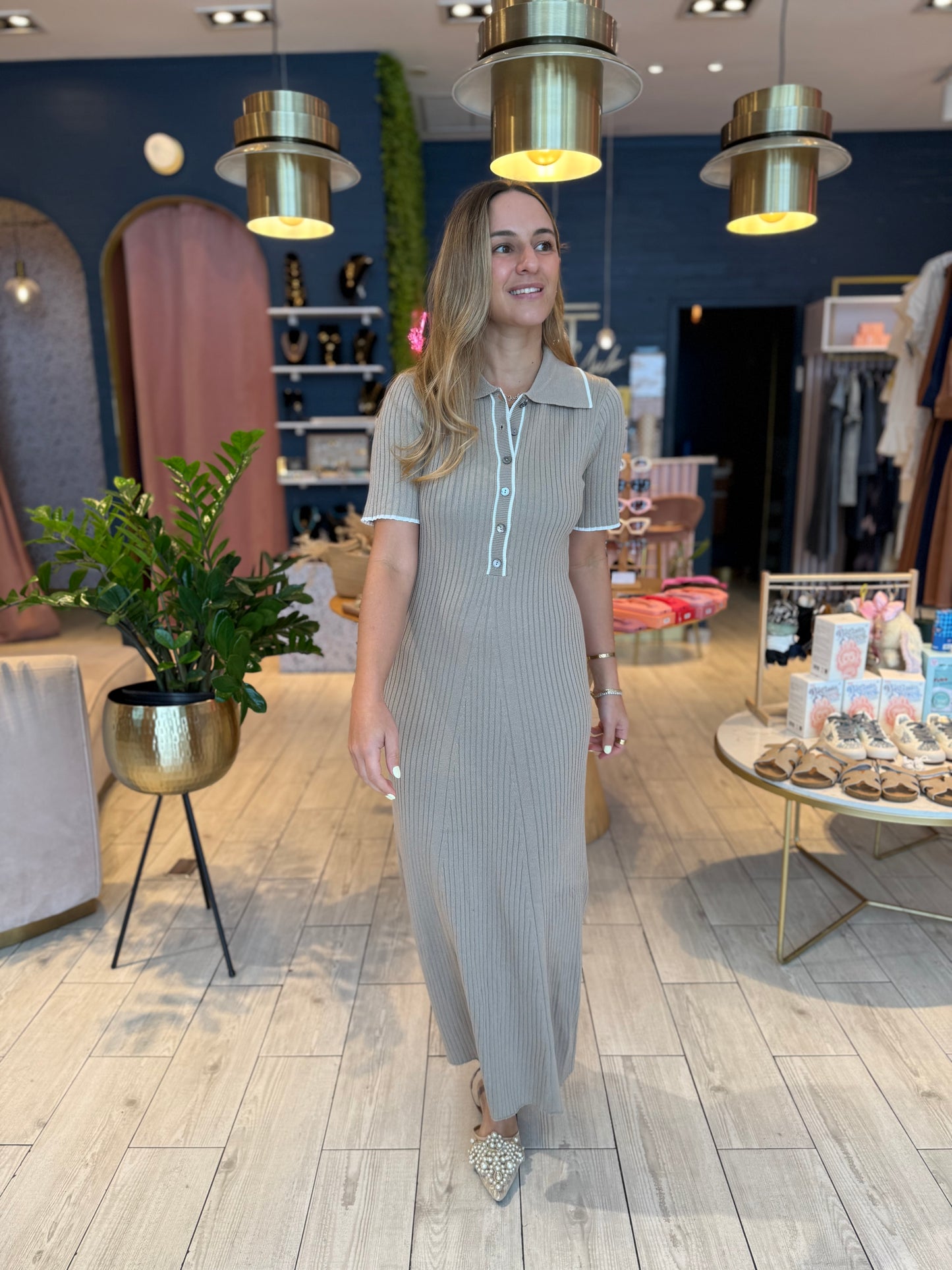 Taupe ribbed dress