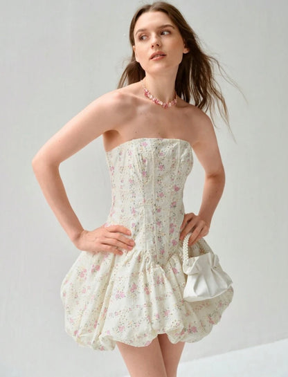 Pink corset dress 24 abril