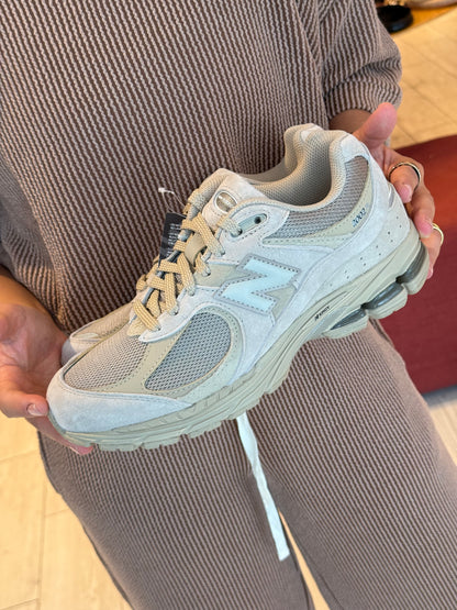 2002R New Balance for women (Aesthetic) sale