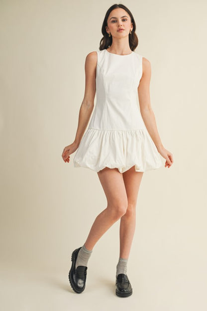 White bubble dress 10 agosto