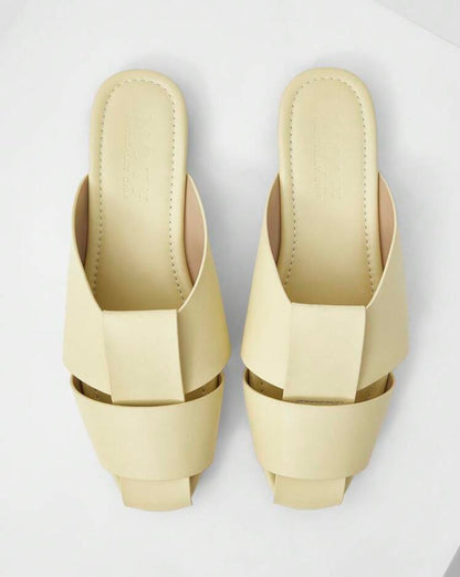 Butter yellow latina Mules