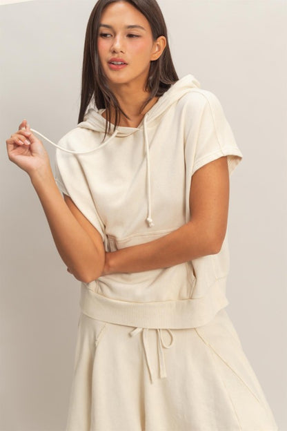 Cream hoddie pants set de viaje 19 marzo