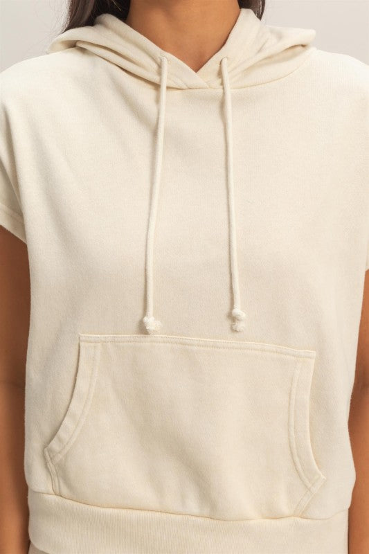 Cream hoddie pants set de viaje 19 marzo