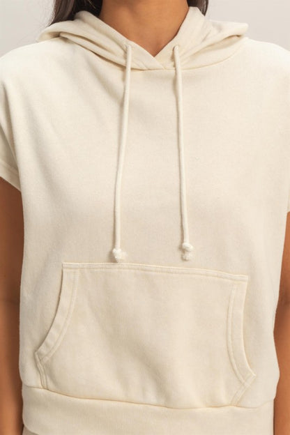 Cream hoddie pants set de viaje 19 marzo