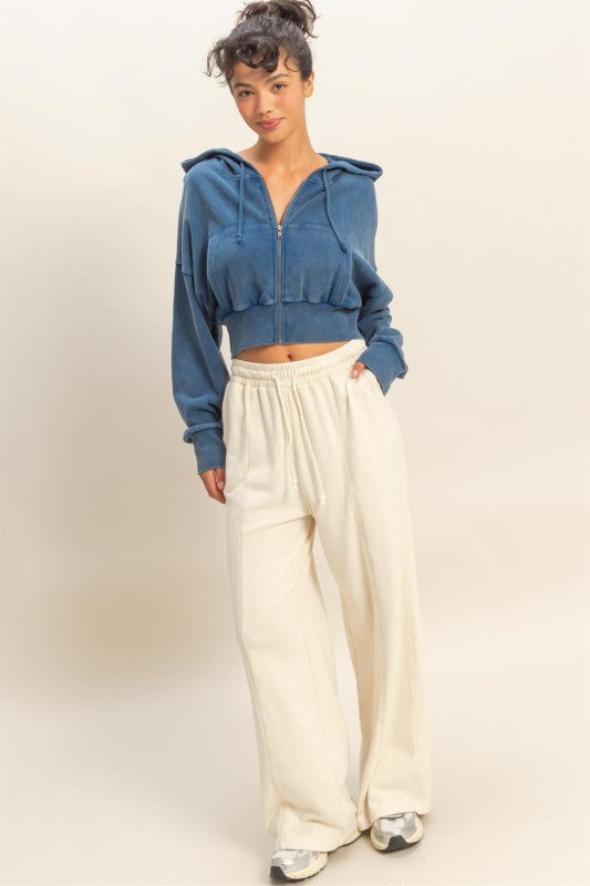 Cream hoddie pants set de viaje 19 marzo