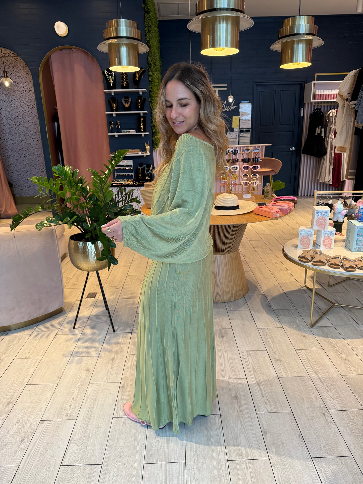 Matcha Tzniut set